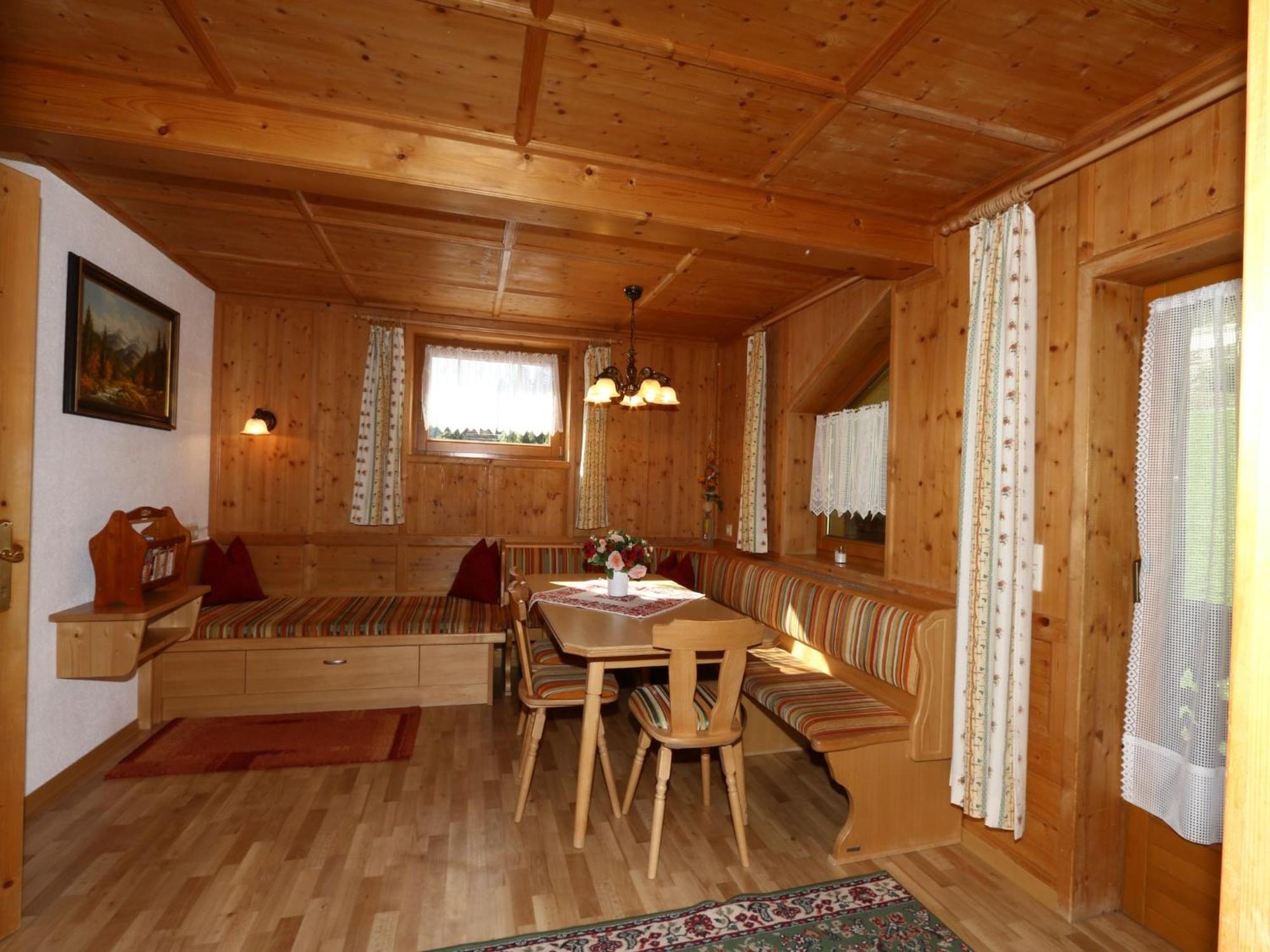 Apartment In Mayrhofen With A Balcony Exterior photo