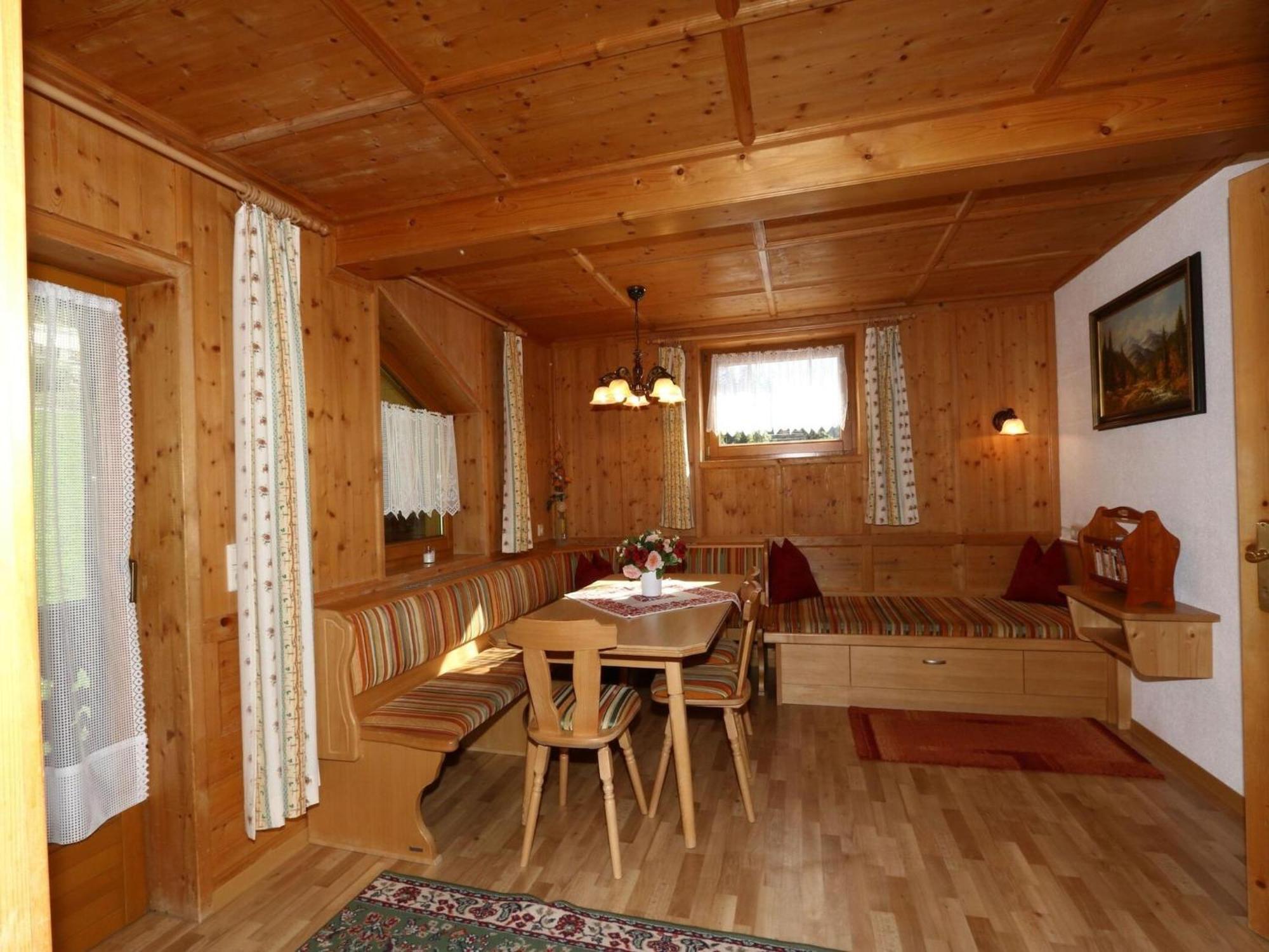 Apartment In Mayrhofen With A Balcony Exterior photo
