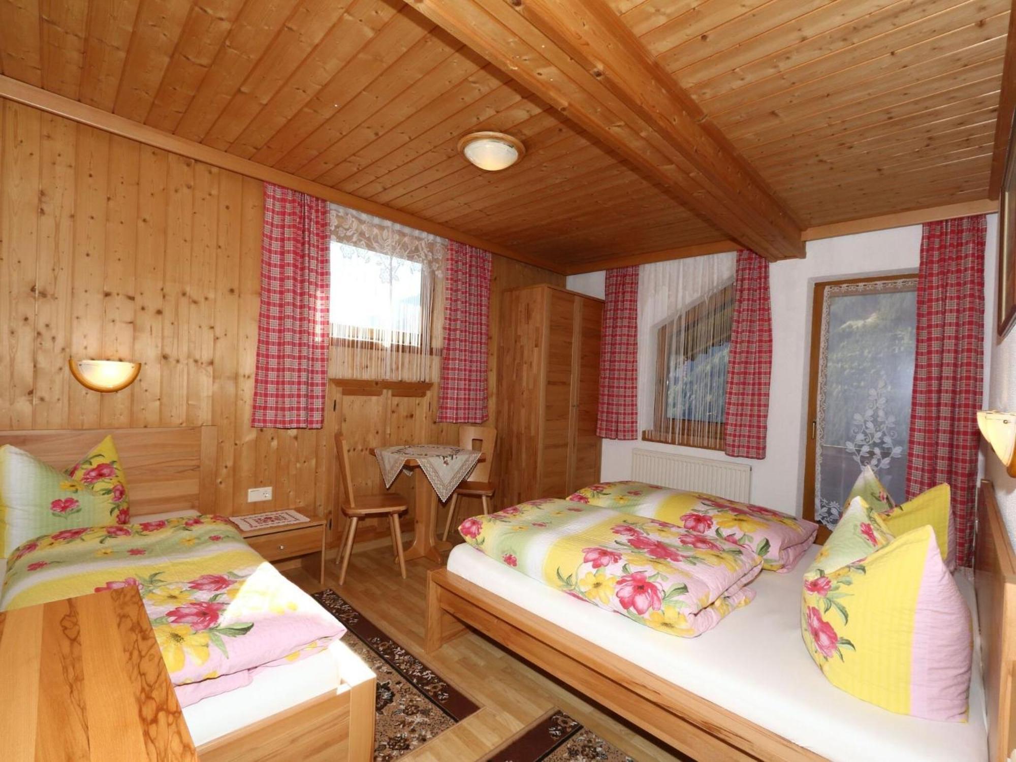 Apartment In Mayrhofen With A Balcony Exterior photo